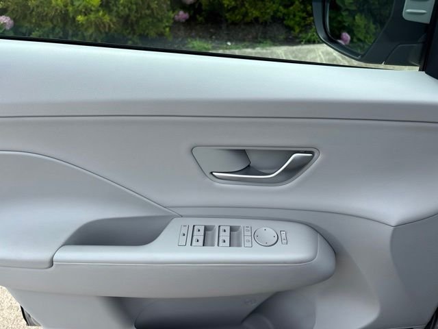 Used 2024 Cyber Gray Metallic Hyundai Limited image 15