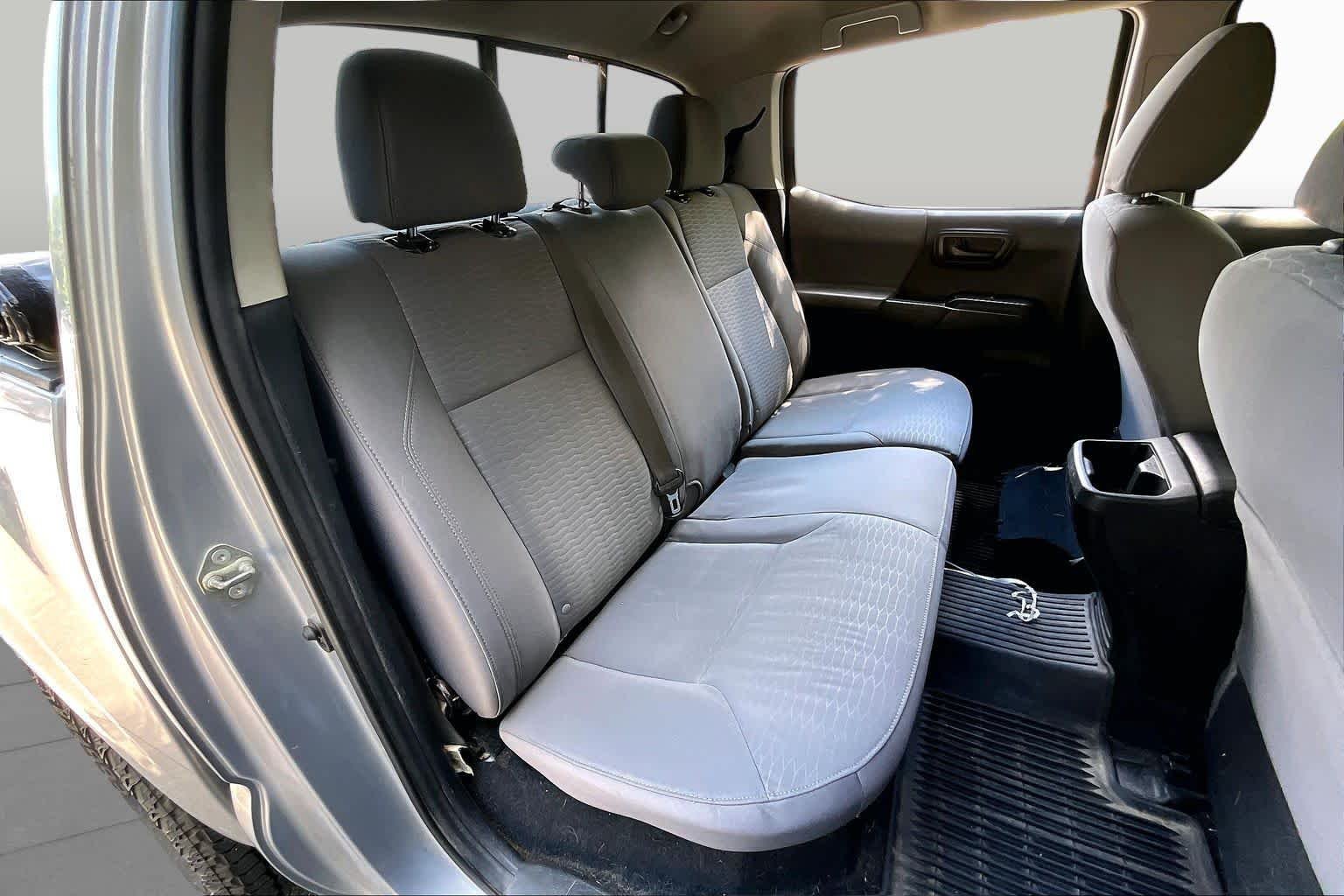 Used 2019 Silver Sky Metallic Toyota SR image 18