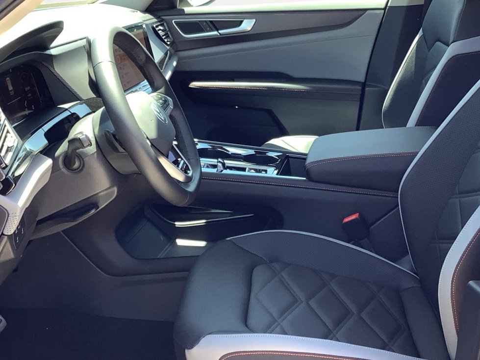 New 2026 Pure Gray Volkswagen 2.0T Peak Edition image 22