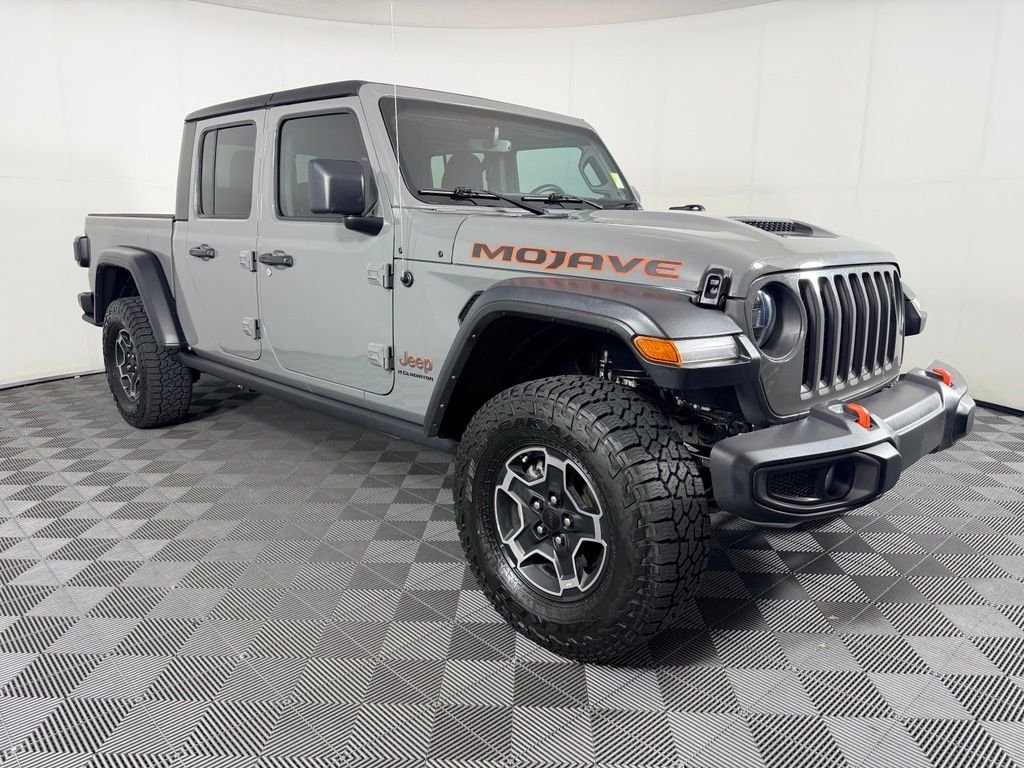 Certified Used 2023 Gray Jeep Mojave image 5