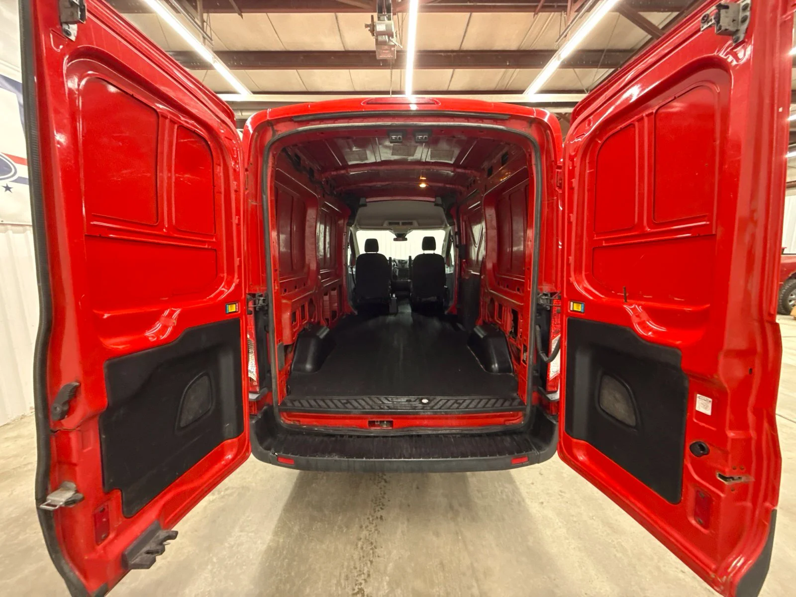 Used 2016 Red Ford Base image 9