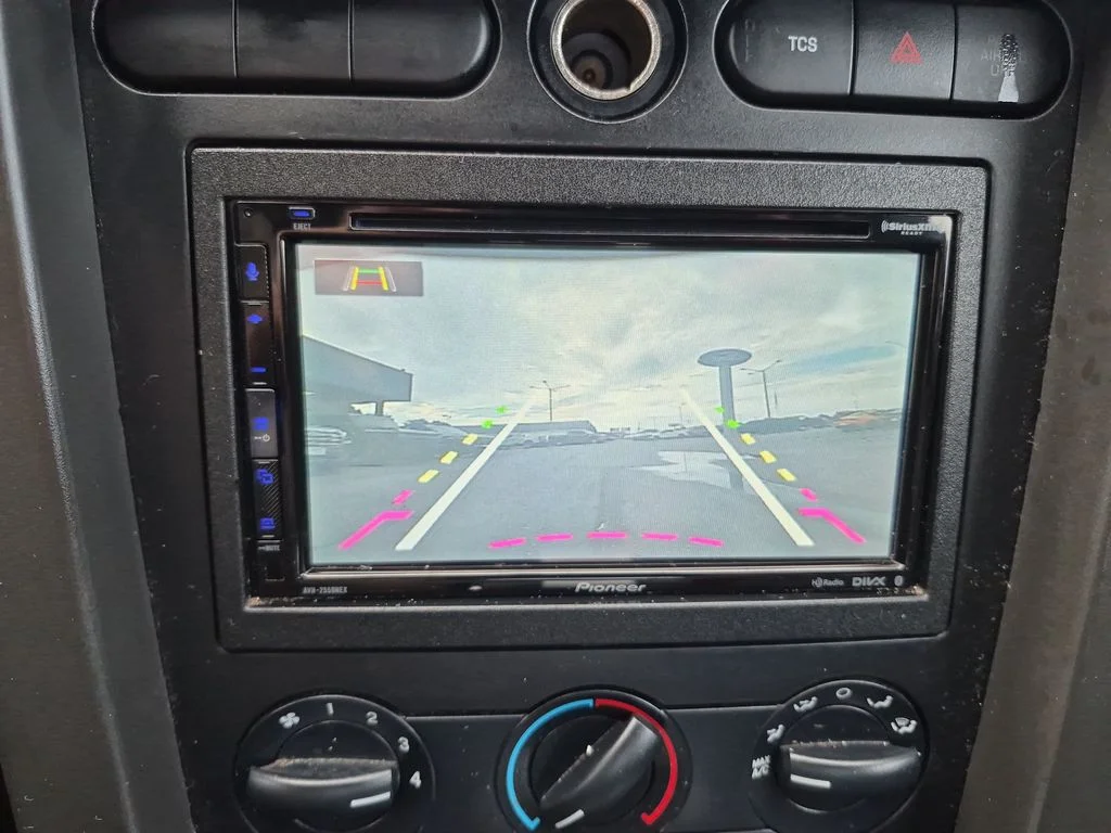 Used 2006 Black Ford V6 image 29