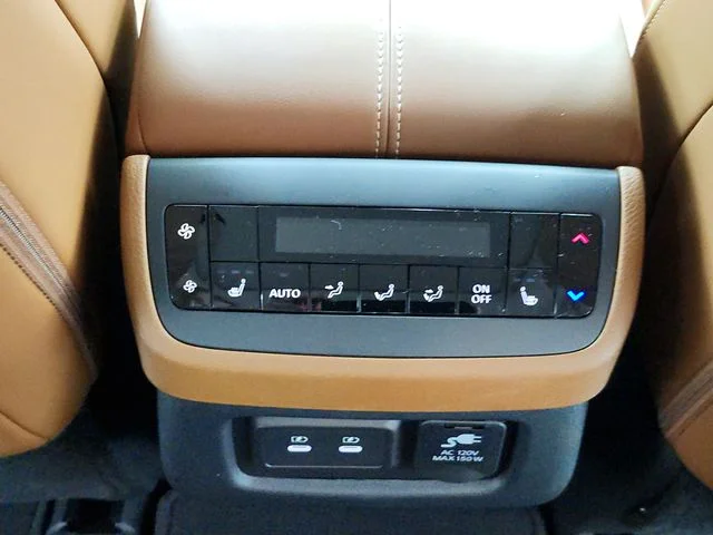 New 2026 Black Nissan Platinum image 45
