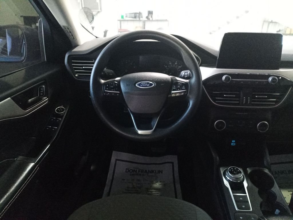 Used 2022 Blue Ford SE image 18