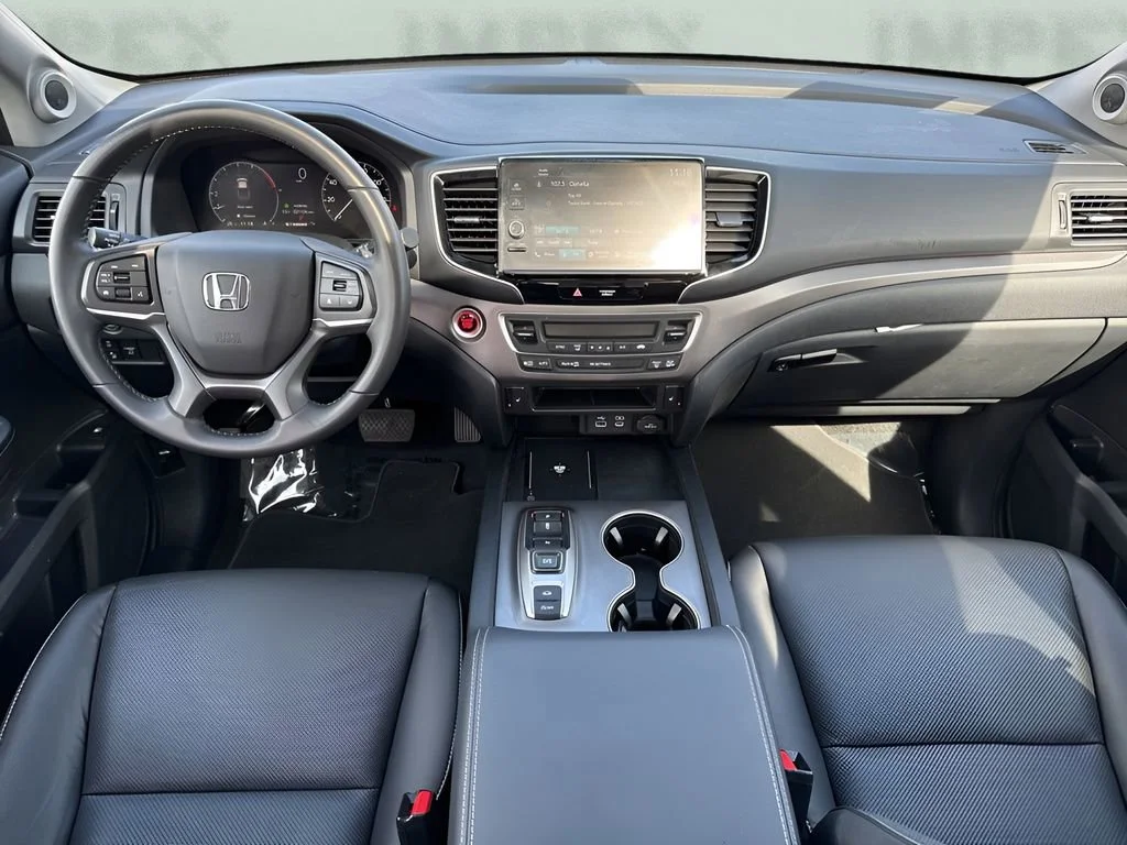 Used 2025 Black Honda RTL image 16