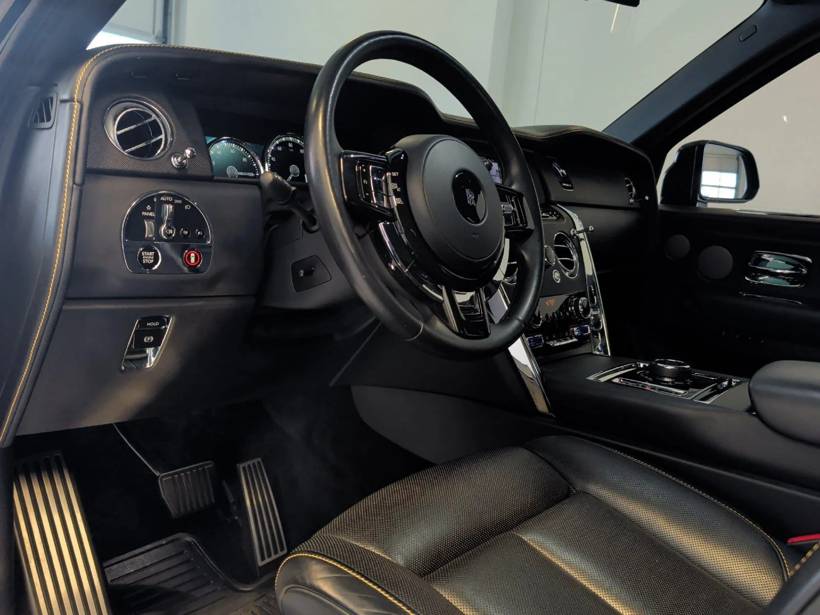 Used 2021 BLACK ROLLS ROYCE BASE image 15
