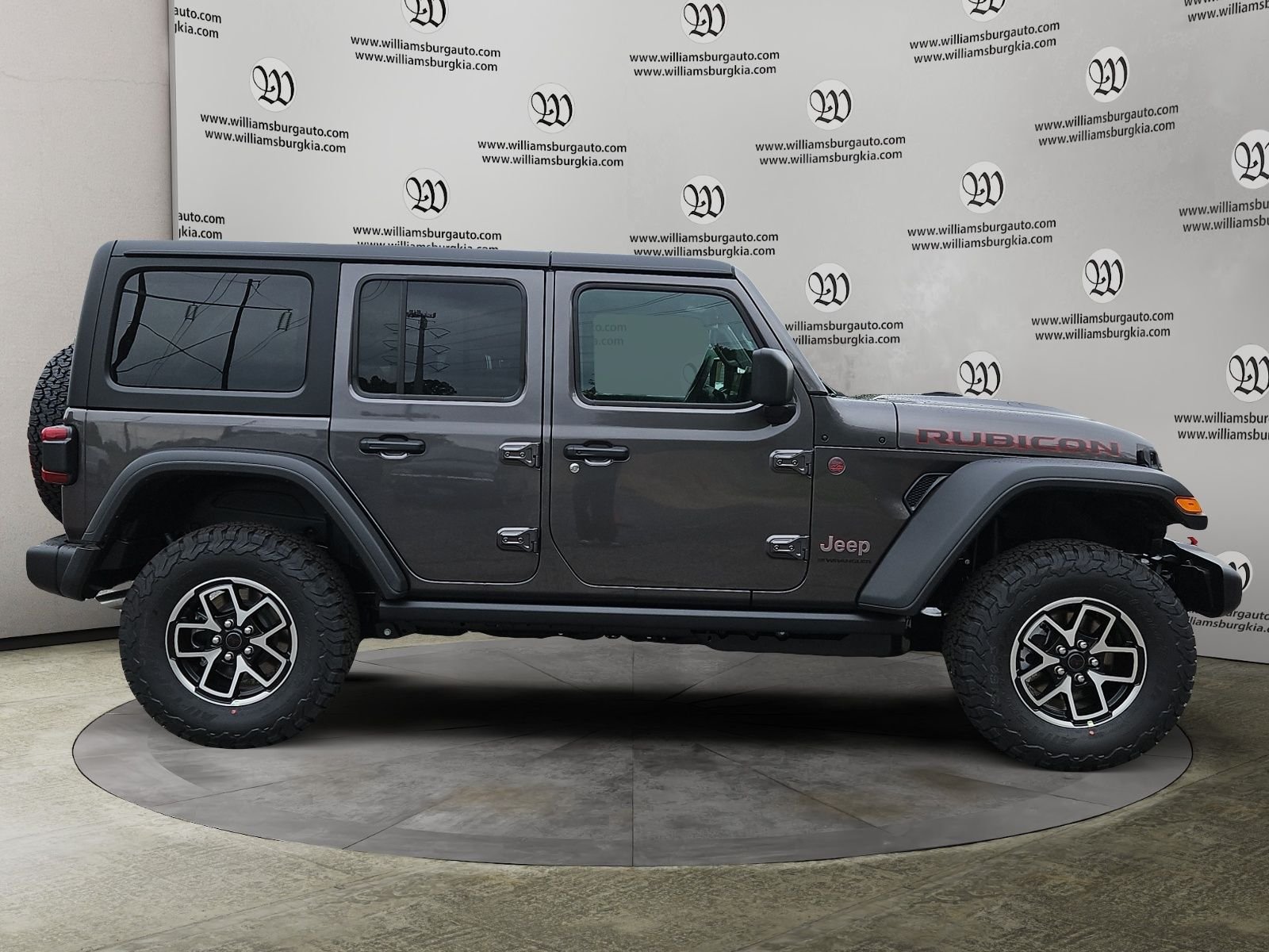 New 2026 Granite Crystal Metallic Clear-Coat Exterior Paint Jeep Rubicon image 6