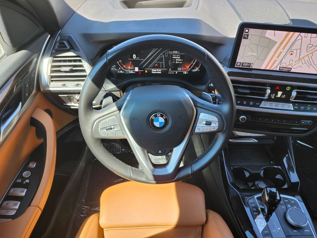 Used 2024 Gray BMW xDrive30i image 13