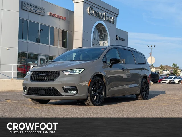 2025 Chrysler Pacifica Limited - - FWD - Nappa Leather - Full Sunroof - Blind Spot & More!