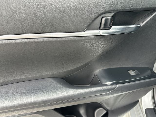Used 2020 Silver Toyota SE image 19