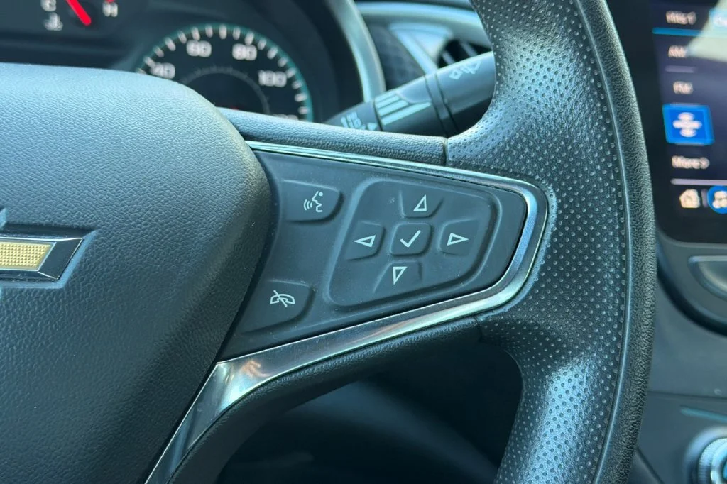 Used 2024 Sterling Gray Metallic Chevrolet LT image 30