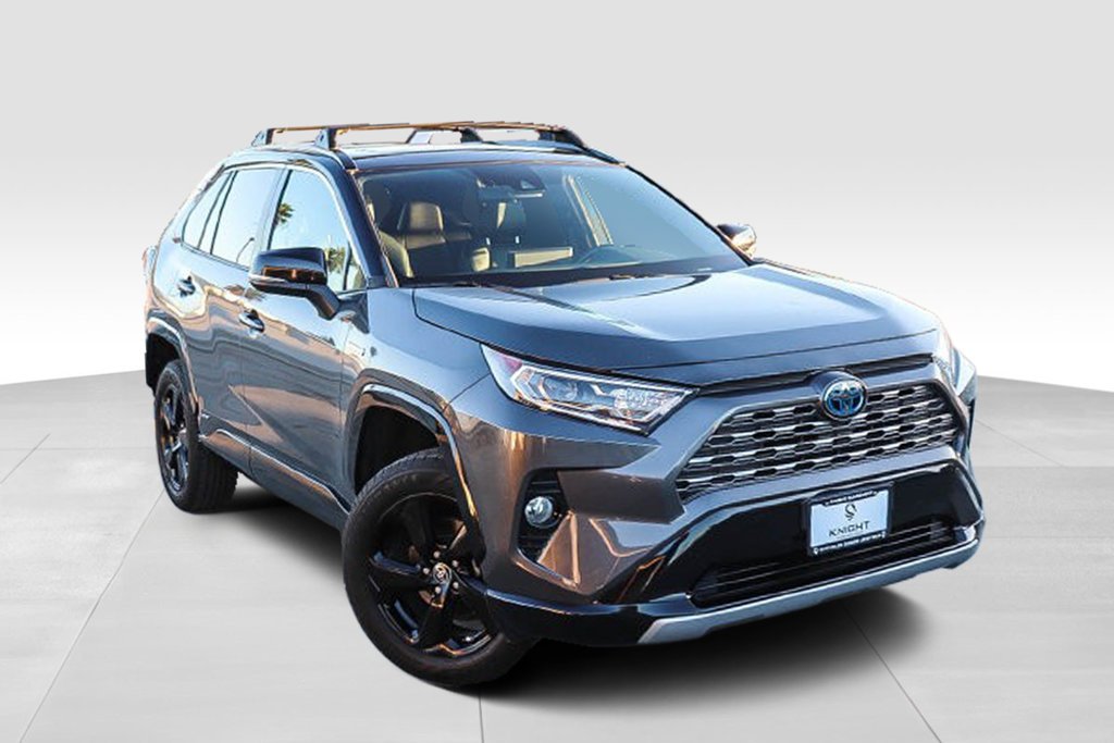 Used 2021 Midnight Black Metallic Toyota XSE image 2
