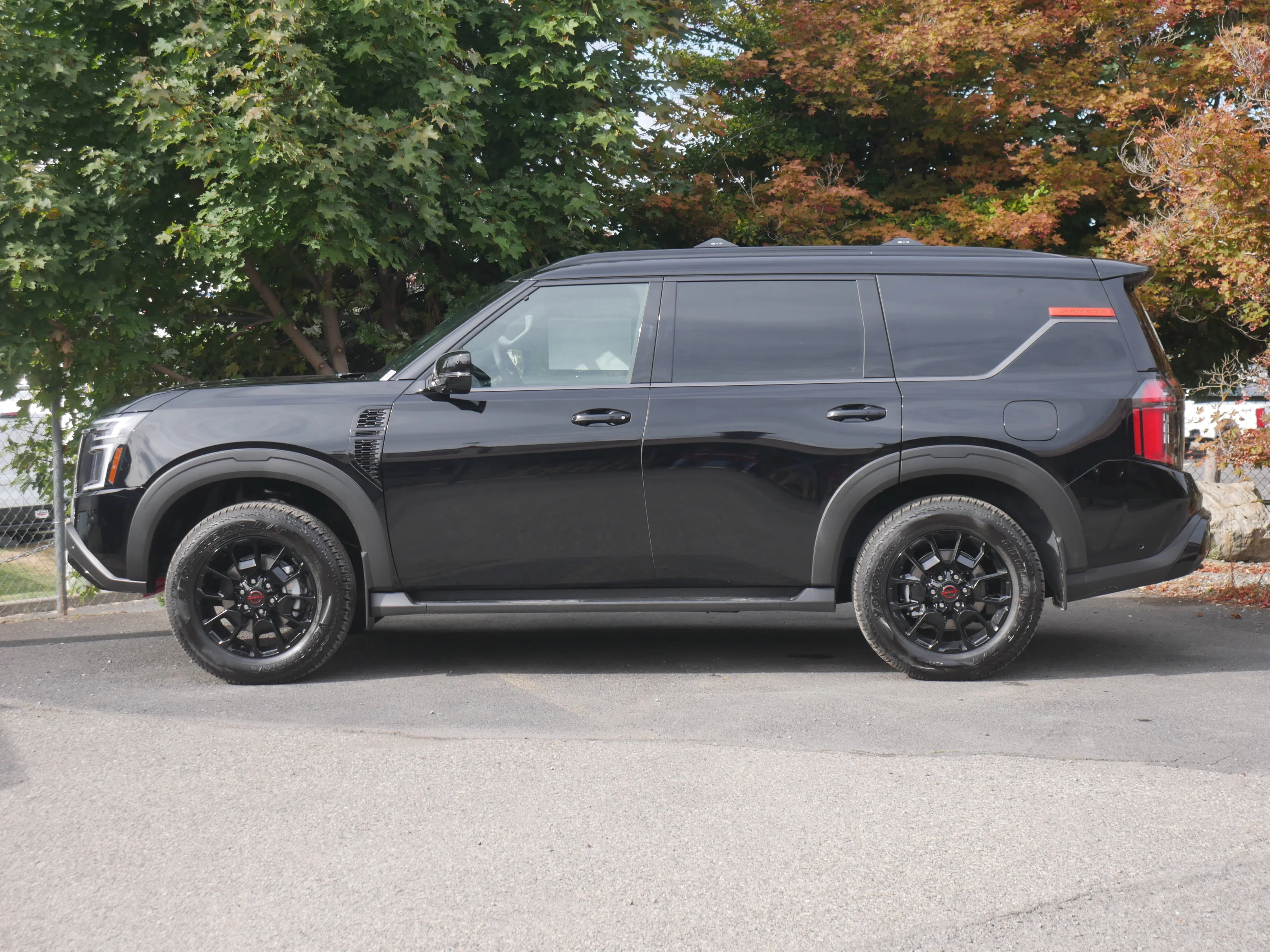 2026 Nissan Armada PRO-4X - Photo 17