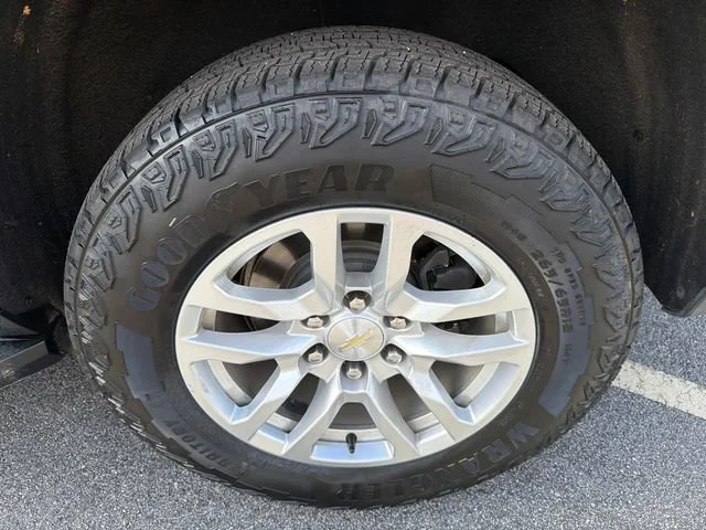 Used 2021 Midnight Blue Metallic Chevrolet LT image 20