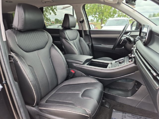 Used 2024 Black Hyundai SEL image 29
