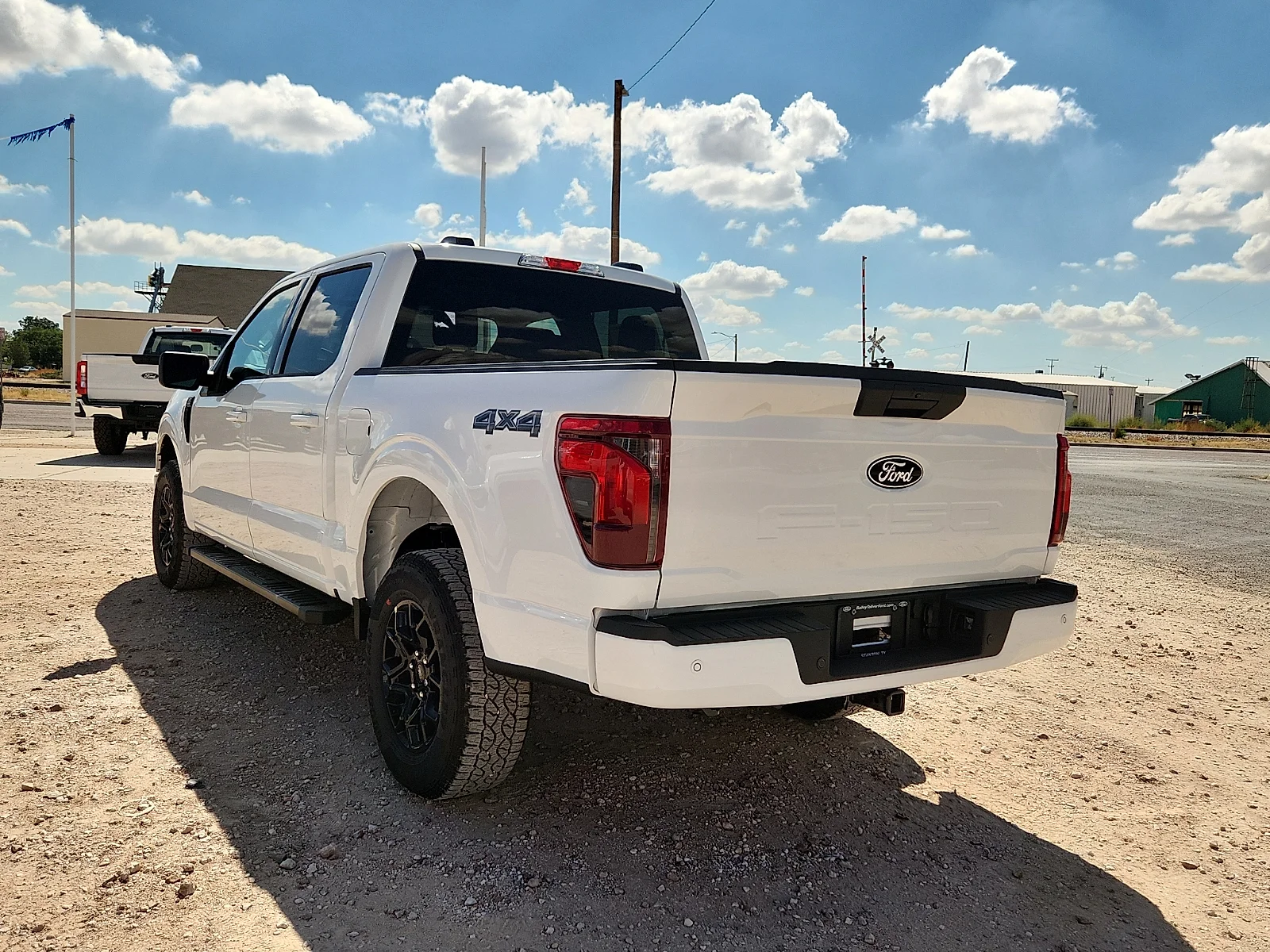 New 2026 Oxford White Ford XLT image 5