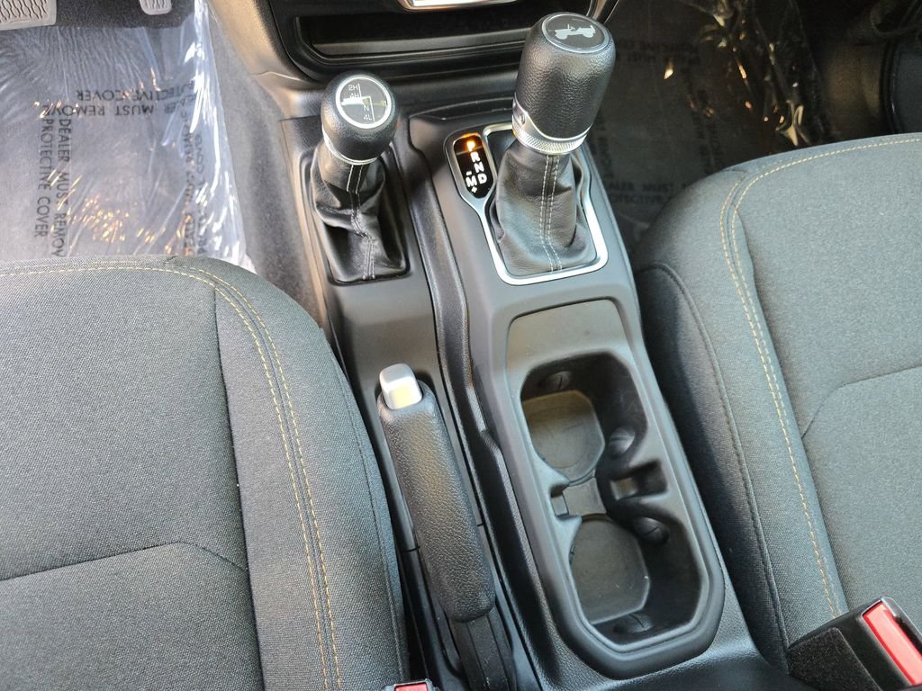 Used 2024 Blue Jeep Sport image 31