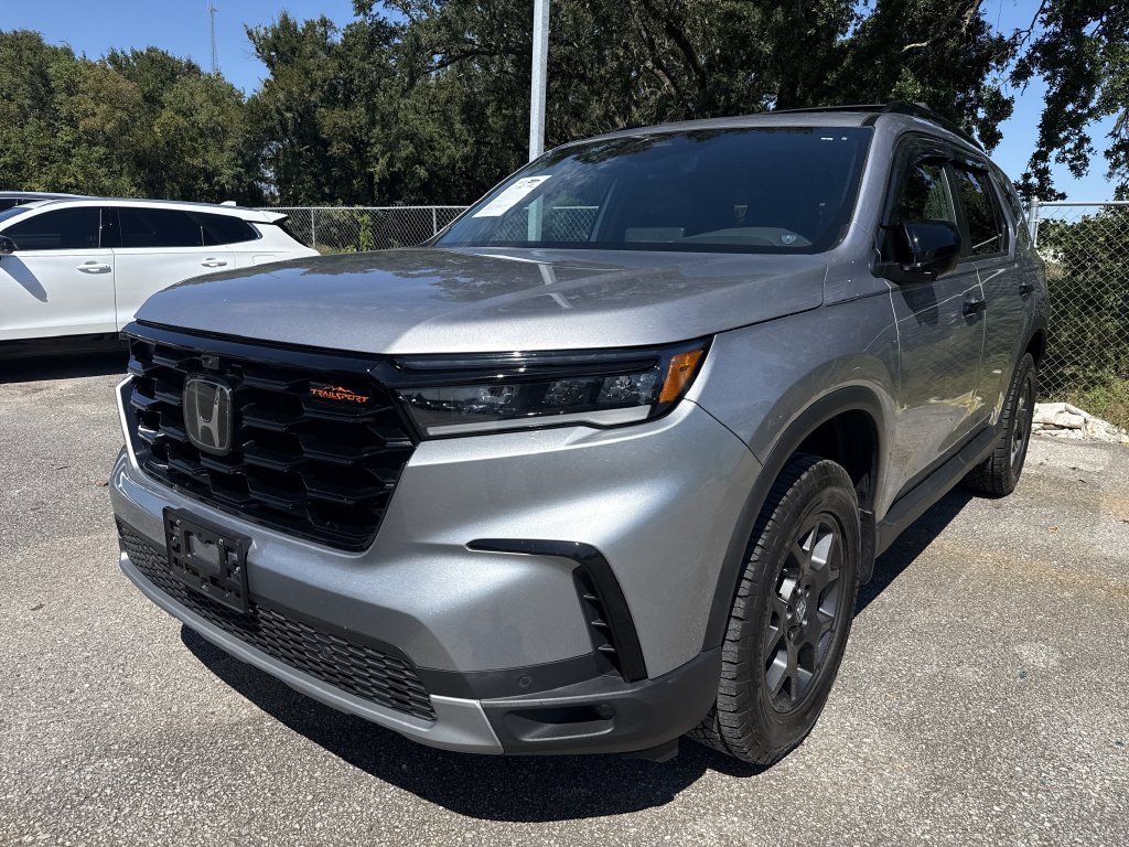 Used 2025  Honda TrailSport image 3