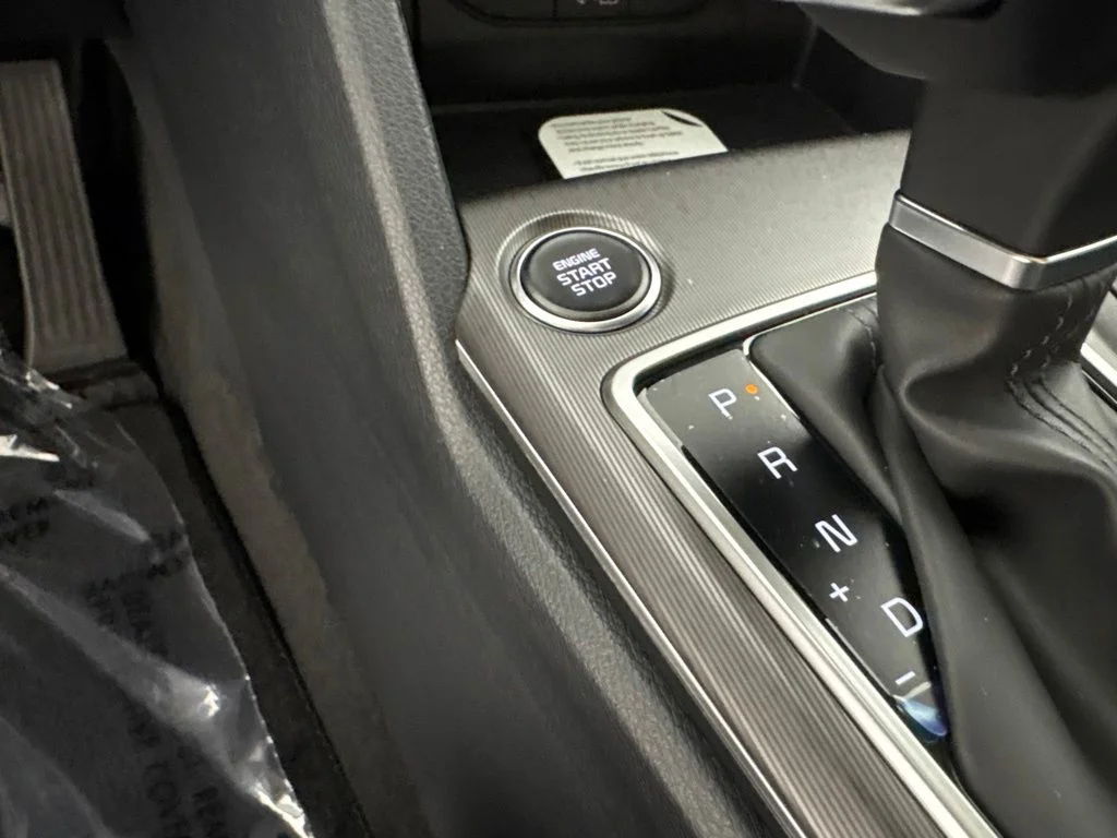 New 2026 Wolf Gray Kia EX image 31