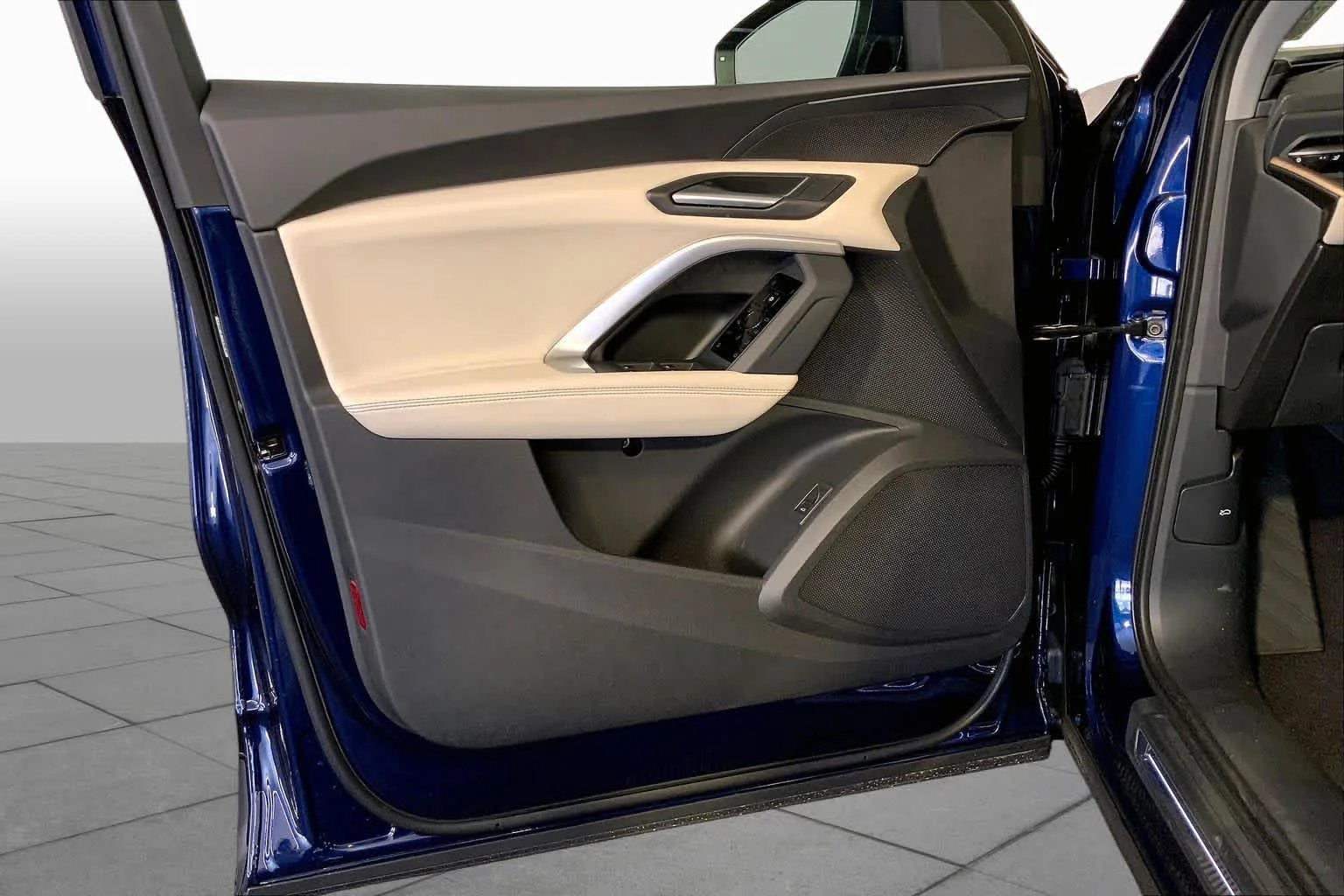 New 2026 NAVARRA BLUE Audi Premium image 10