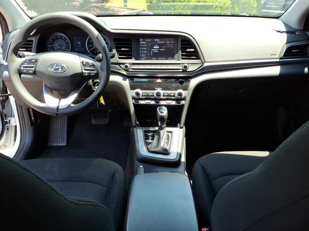 Used 2020 Quartz White Pearl Hyundai SEL image 5