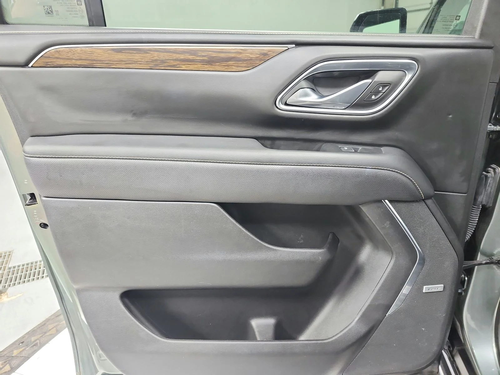 Used 2023 Silver Sage Metallic Chevrolet Premier image 41