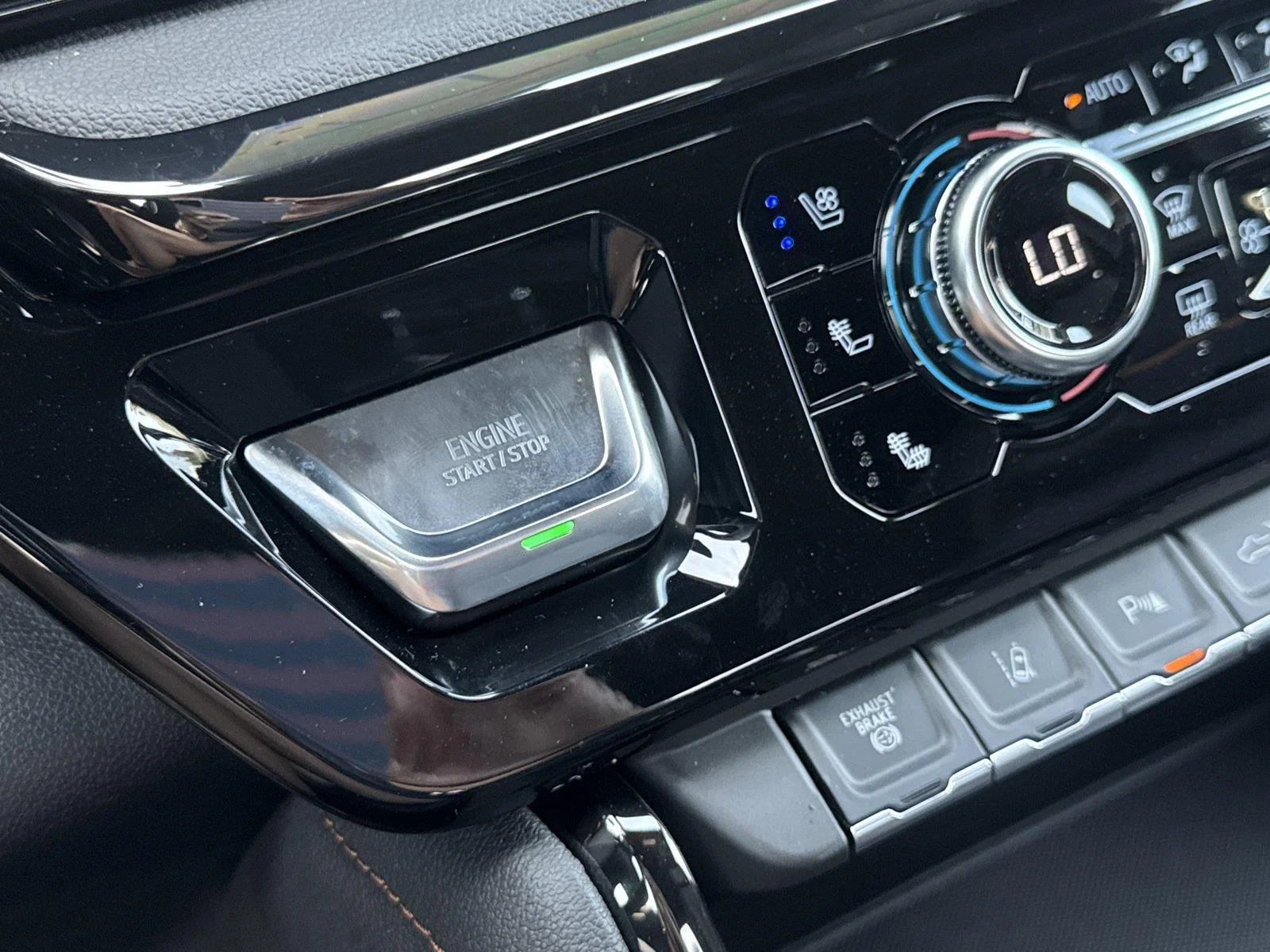 2026 GMC Sierra 2500HD AT4 - Photo 27