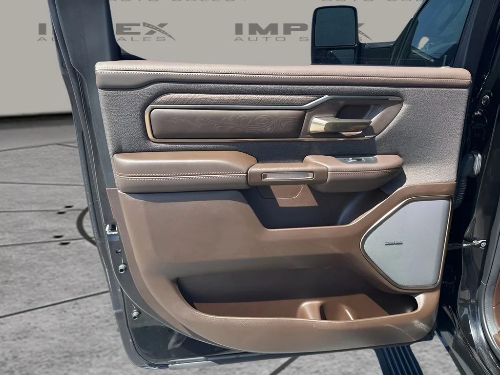 Used 2025 Black Ram Limited image 31