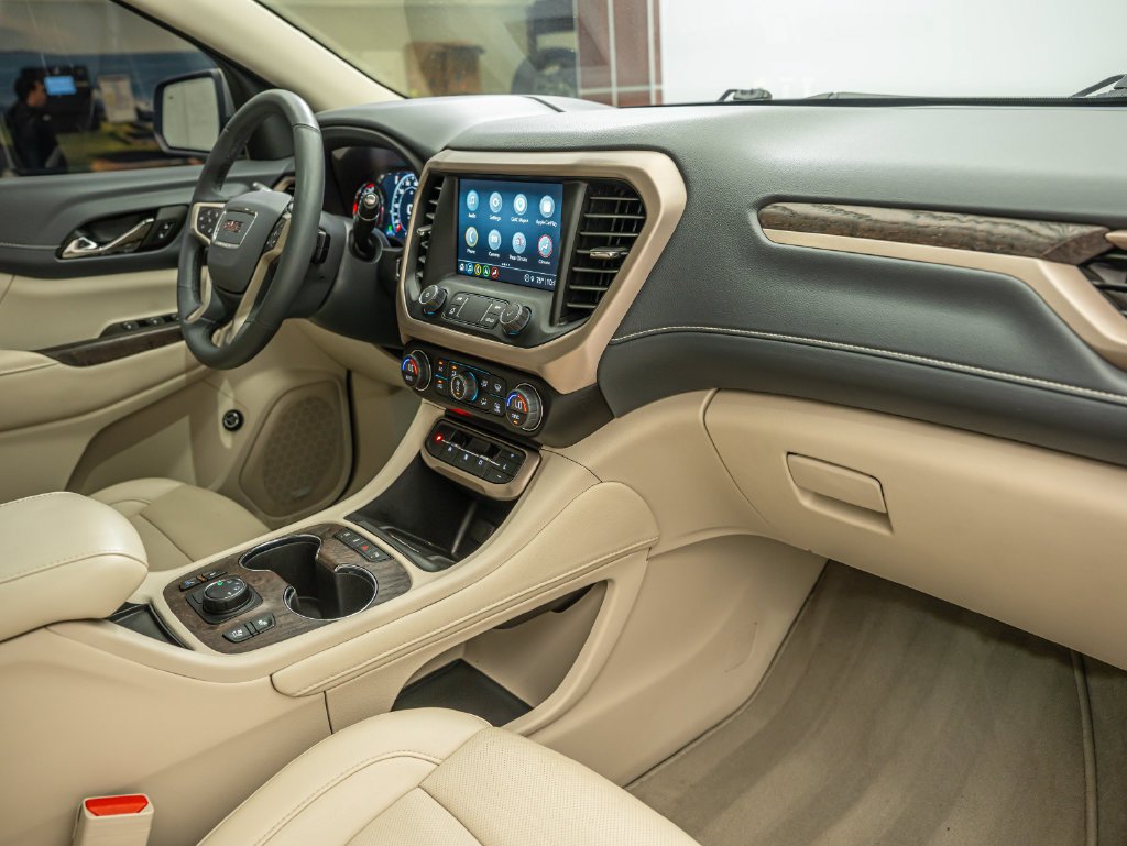 Used 2023 Sterling Metallic GMC Denali image 37