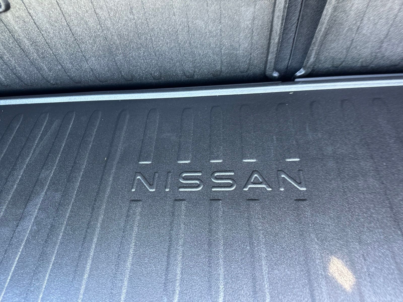 New 2026 Black Nissan Platinum image 27
