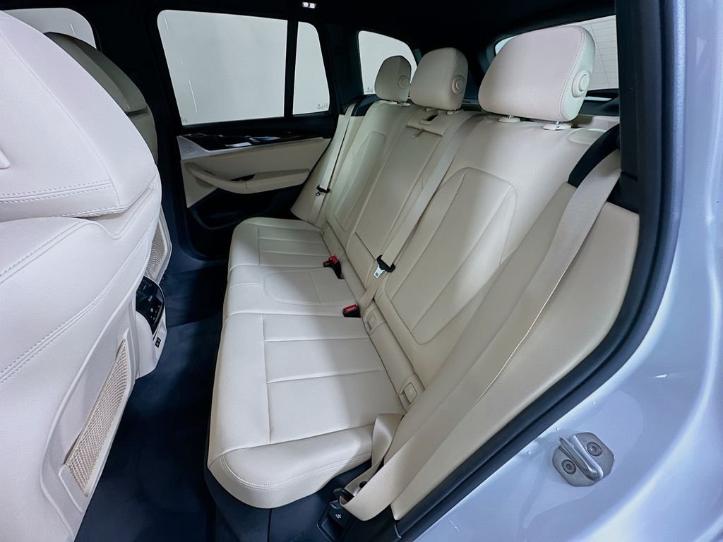 Used 2020 Mineral White Metallic BMW xDrive30i image 25