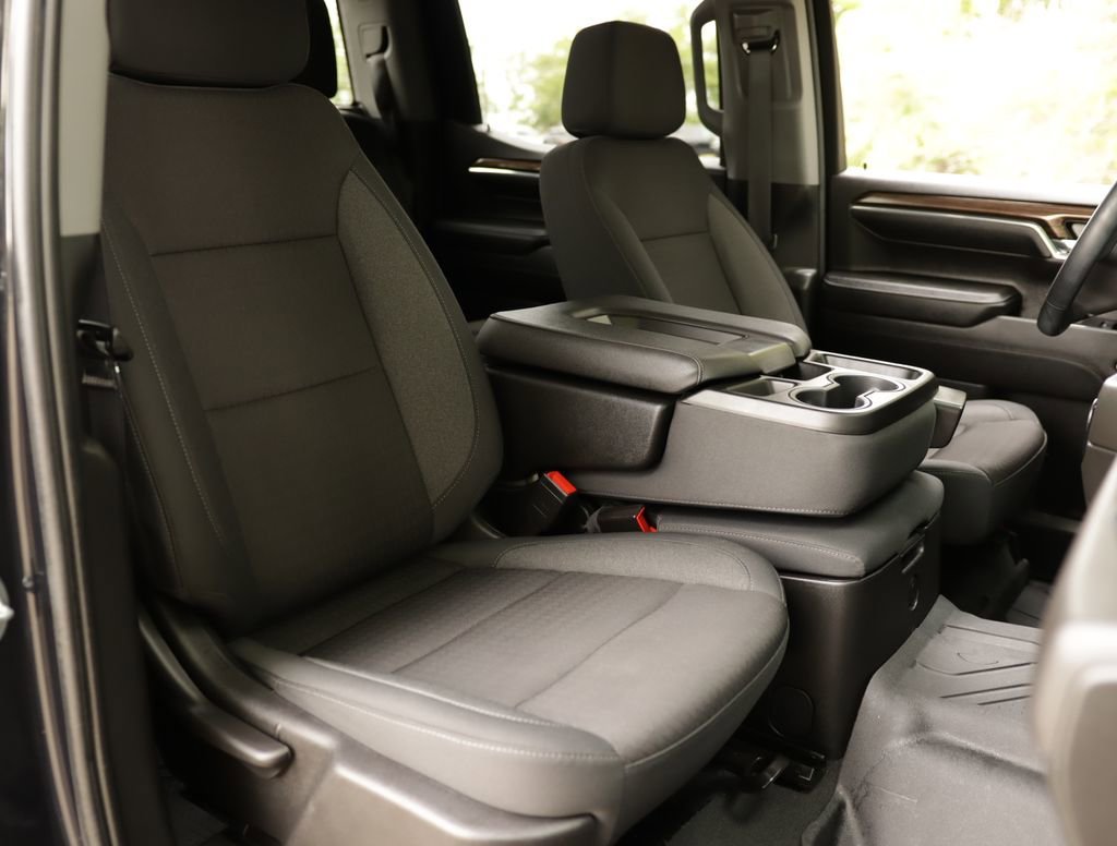Used 2024 Dark Ash Metallic Chevrolet LT (2FL) image 28