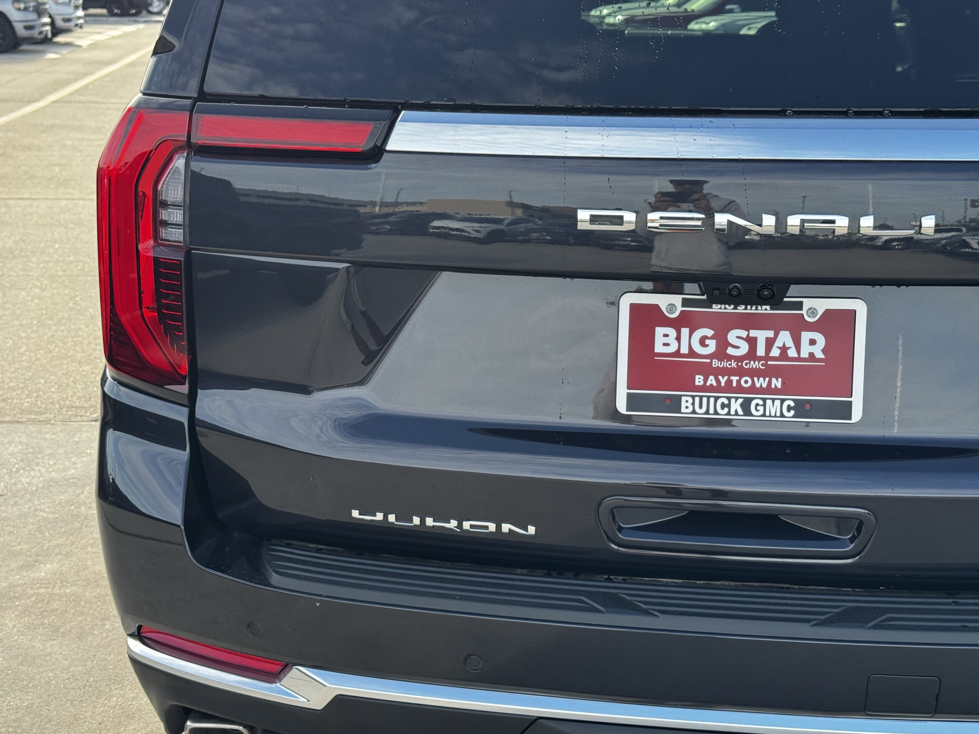 2026 GMC Yukon XL Denali - Photo 10