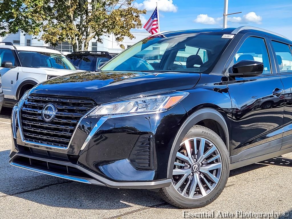 Used 2023 Nissan Kicks SV with VIN 3N1CP5CV9PL574545 for sale in Matteson, IL