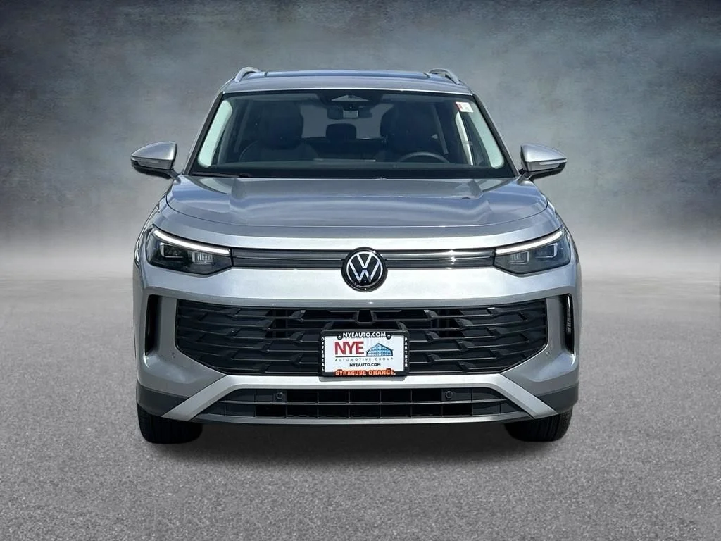 2026 Volkswagen Tiguan SE - Photo 8