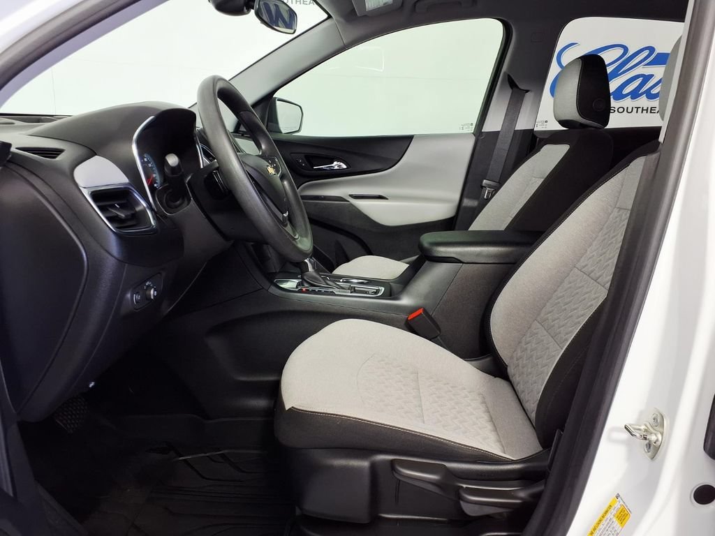Used 2024 Summit White Chevrolet LS image 8