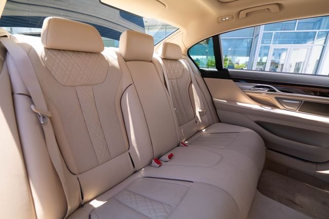 2018 BMW 7 Series 750i - Photo 35