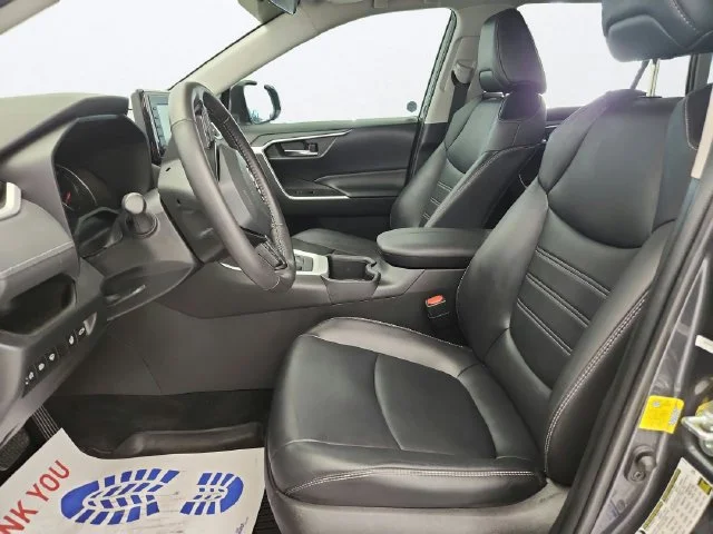 Used 2022 Magnetic Gray Metallic Toyota XLE Premium image 11