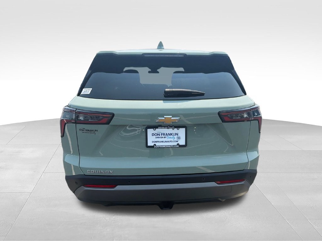 Used 2026 Green Chevrolet LT image 5
