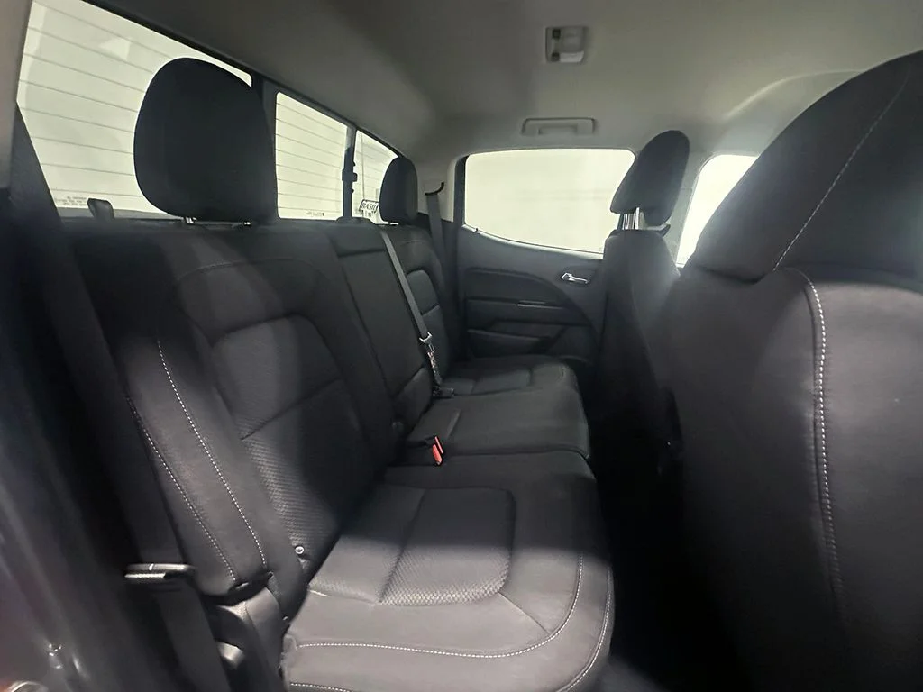 Used 2021 Gray Chevrolet LT image 26