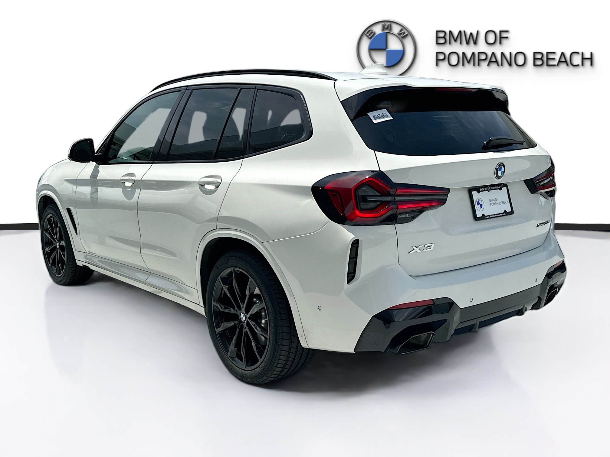 Certified Used 2023 Alpine White BMW xDrive30i image 5