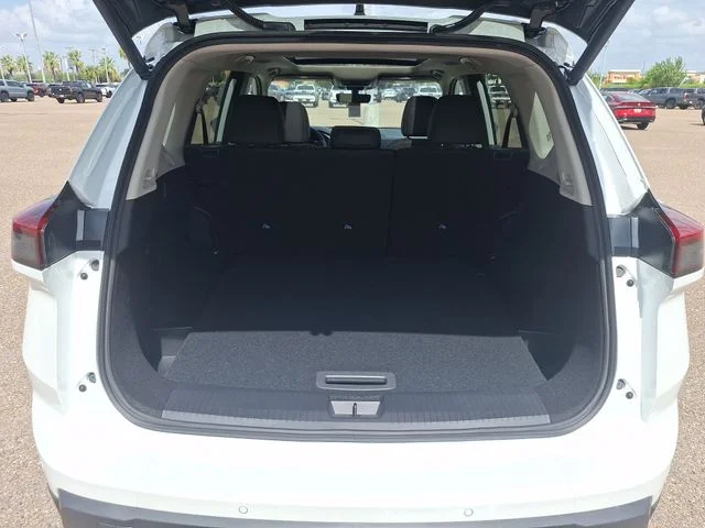 Certified Used 2026 White Nissan Dark Armor image 24