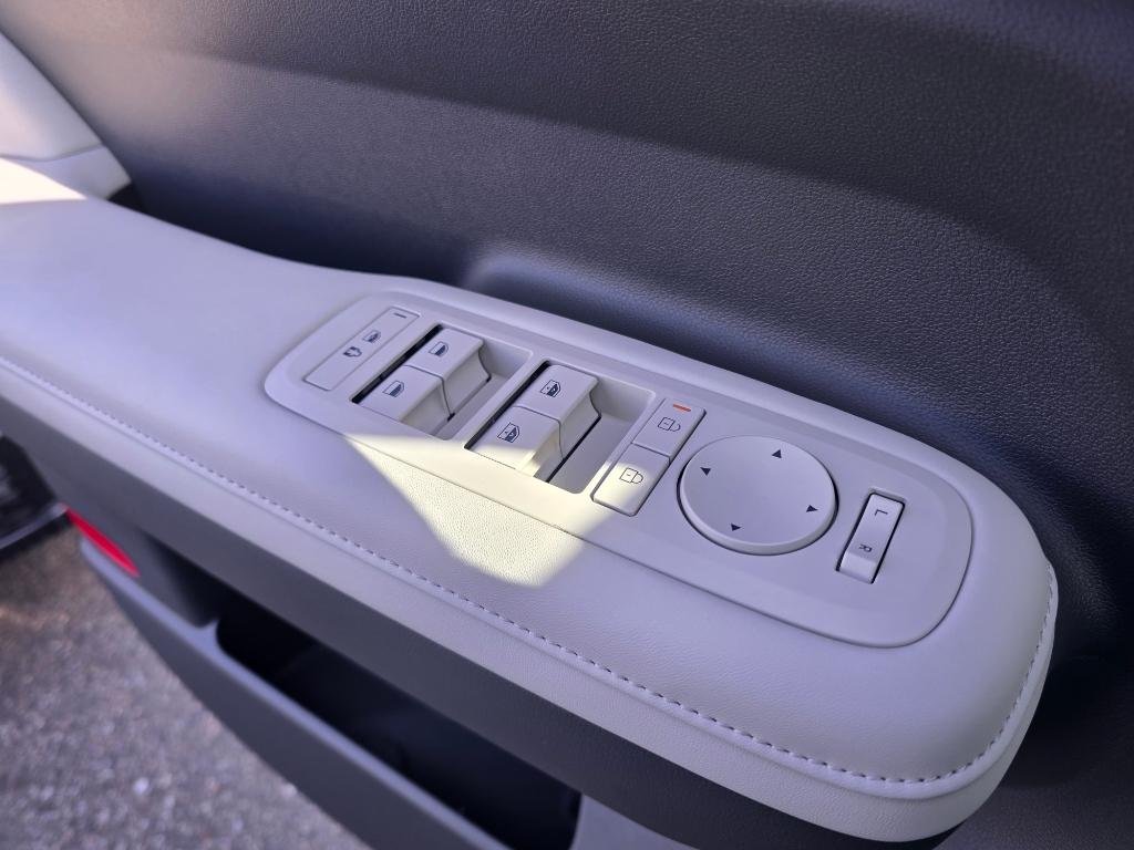 New 2026 Ecotronic Gray Hyundai SEL image 25