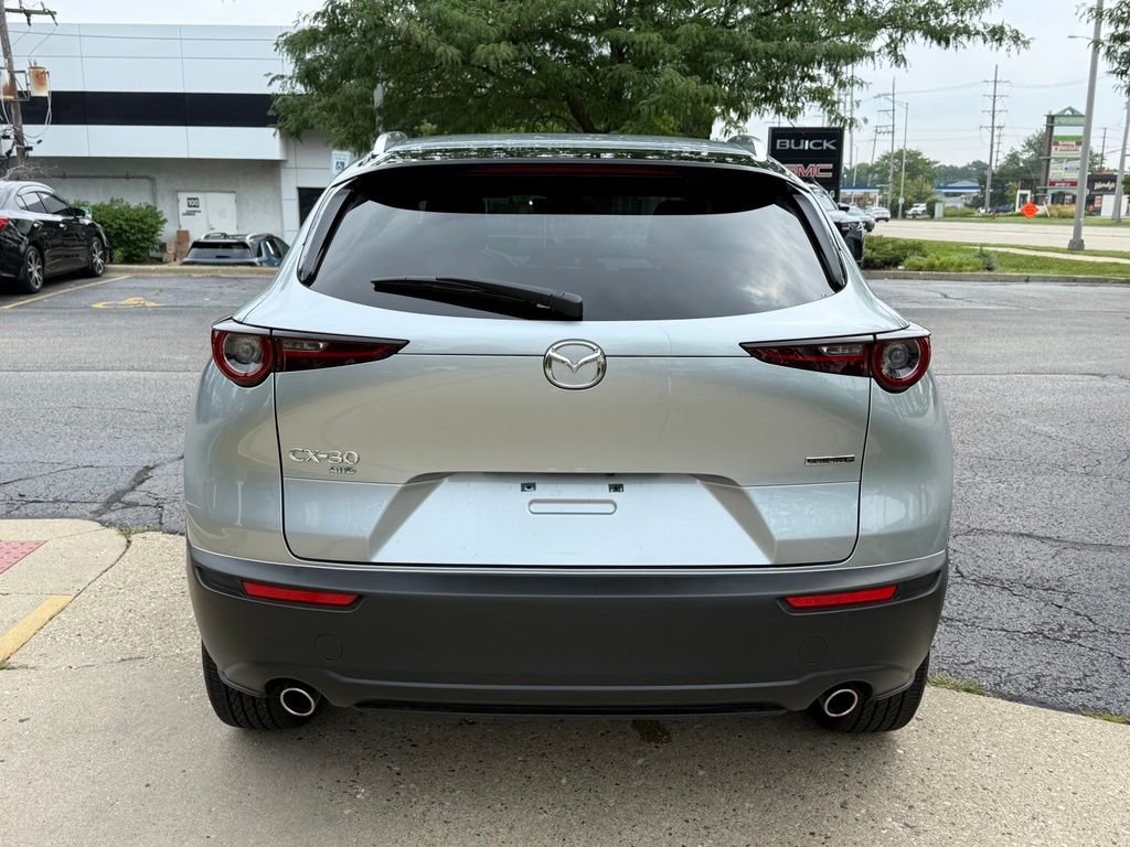 Used 2021 Silver Mazda Preferred image 6