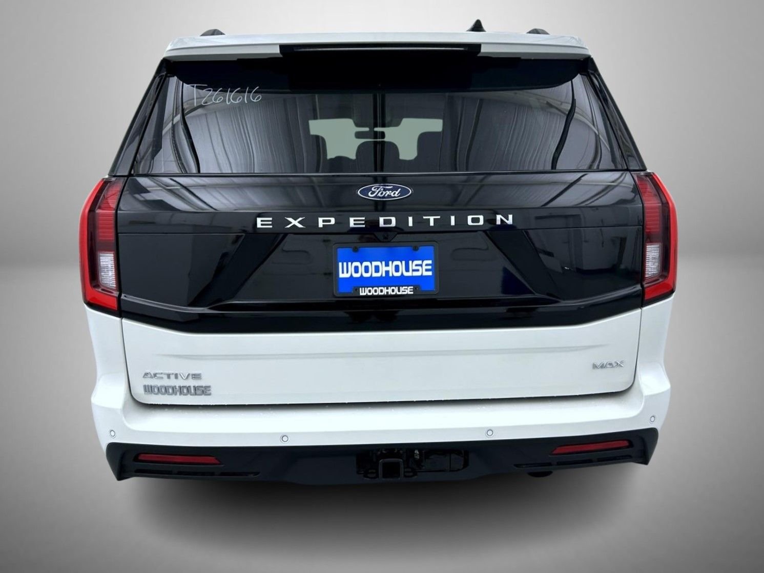 New 2026 Star White Metallic Tri-Coat Ford Active image 6