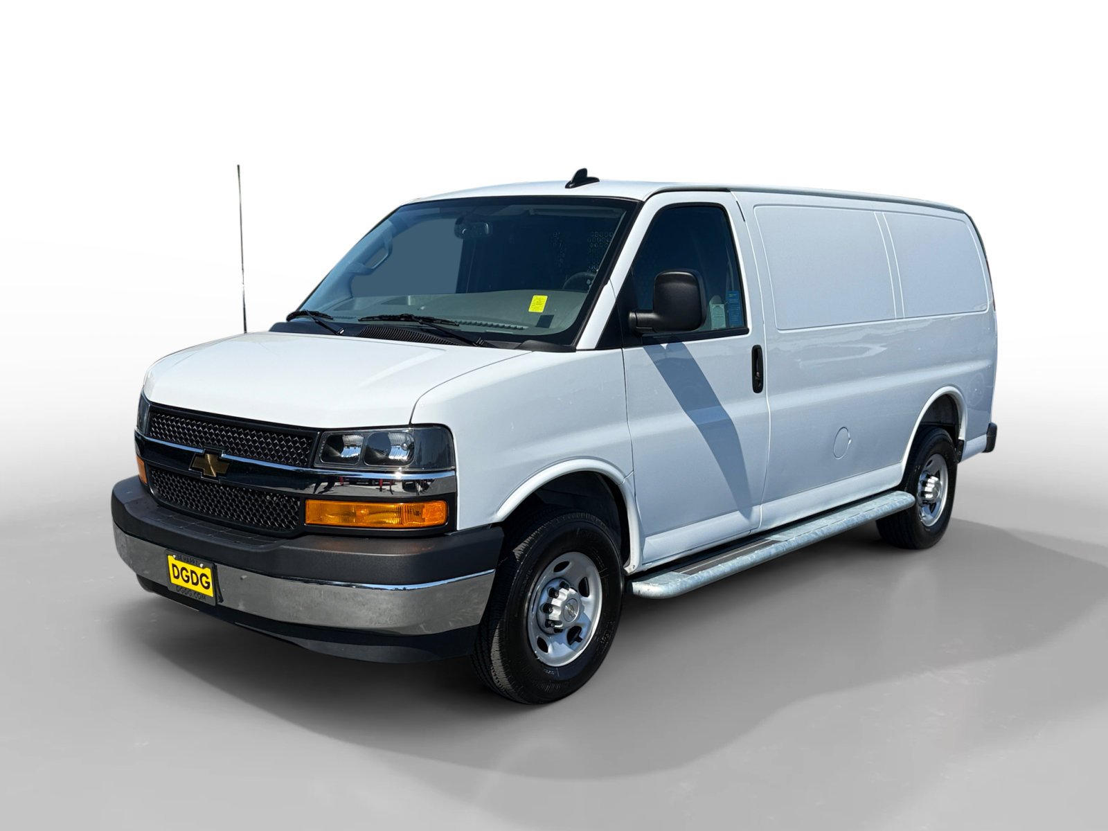 Used 2025 Summit White Chevrolet Work Van image 1