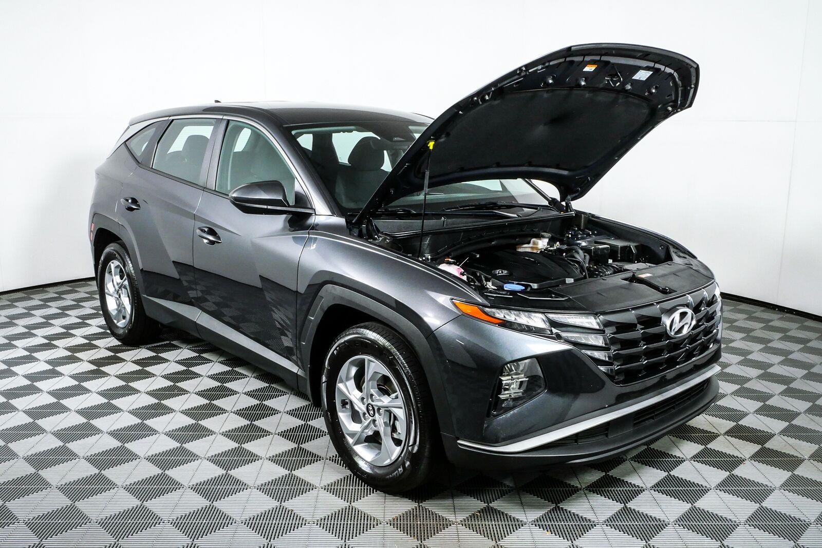Used 2023 Portofino Gray Hyundai SE image 30