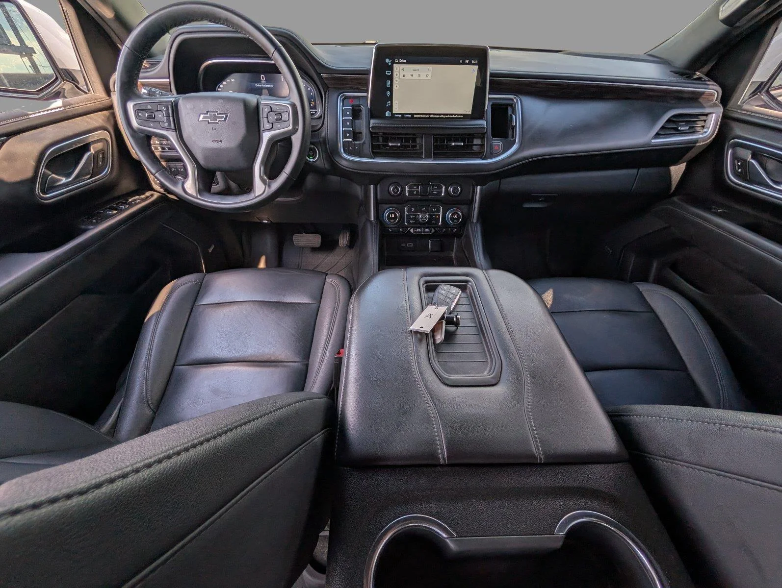 Used 2023 Summit White Chevrolet Z71 image 31