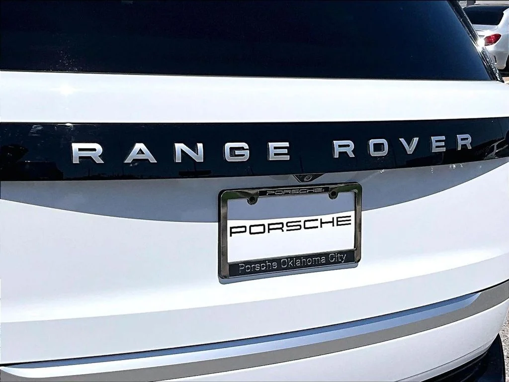 Used 2025 White Land Rover Autobiography image 22