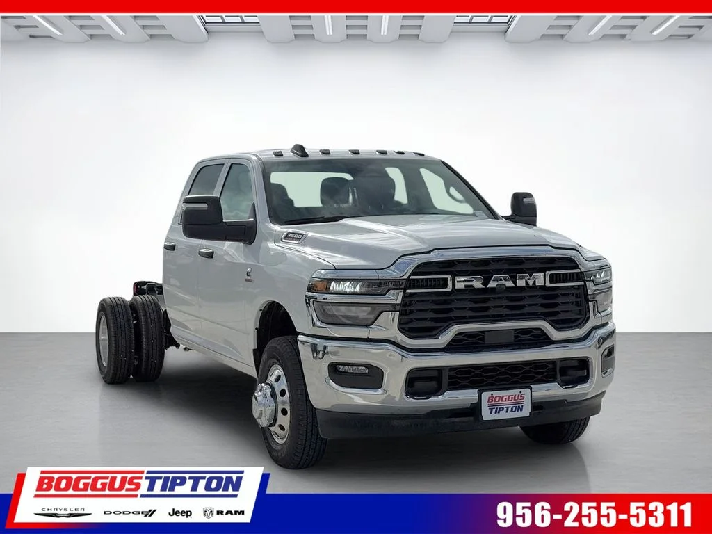 2026 RAM 3500 Tradesman Crew Cab's photo